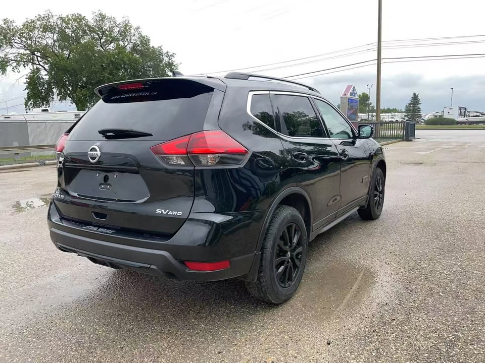2017 Nissan Nissan SV AWD