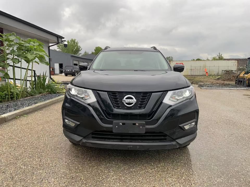 2017 Nissan Nissan SV AWD