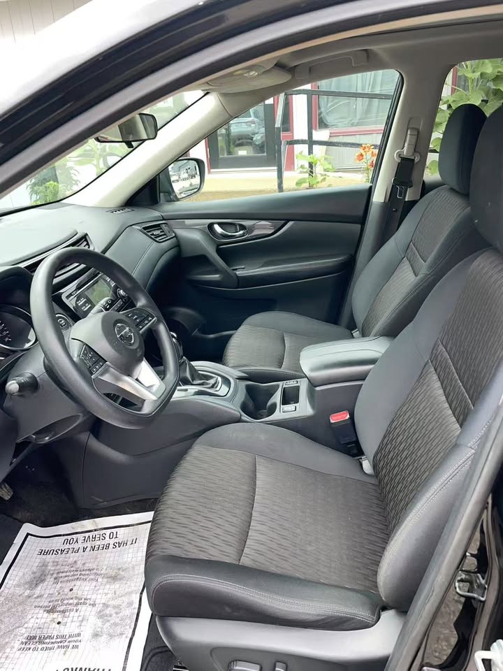 2017 Nissan Nissan SV AWD
