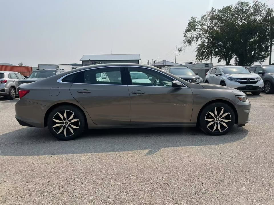 2017 Chevrolet Malibu LT