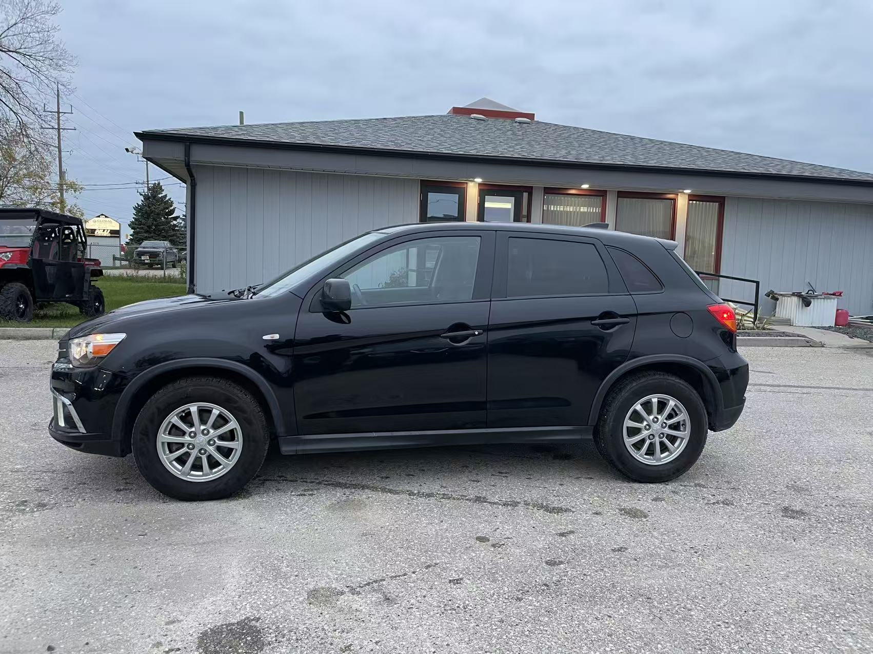 2018 Mitsubishi RVR SE