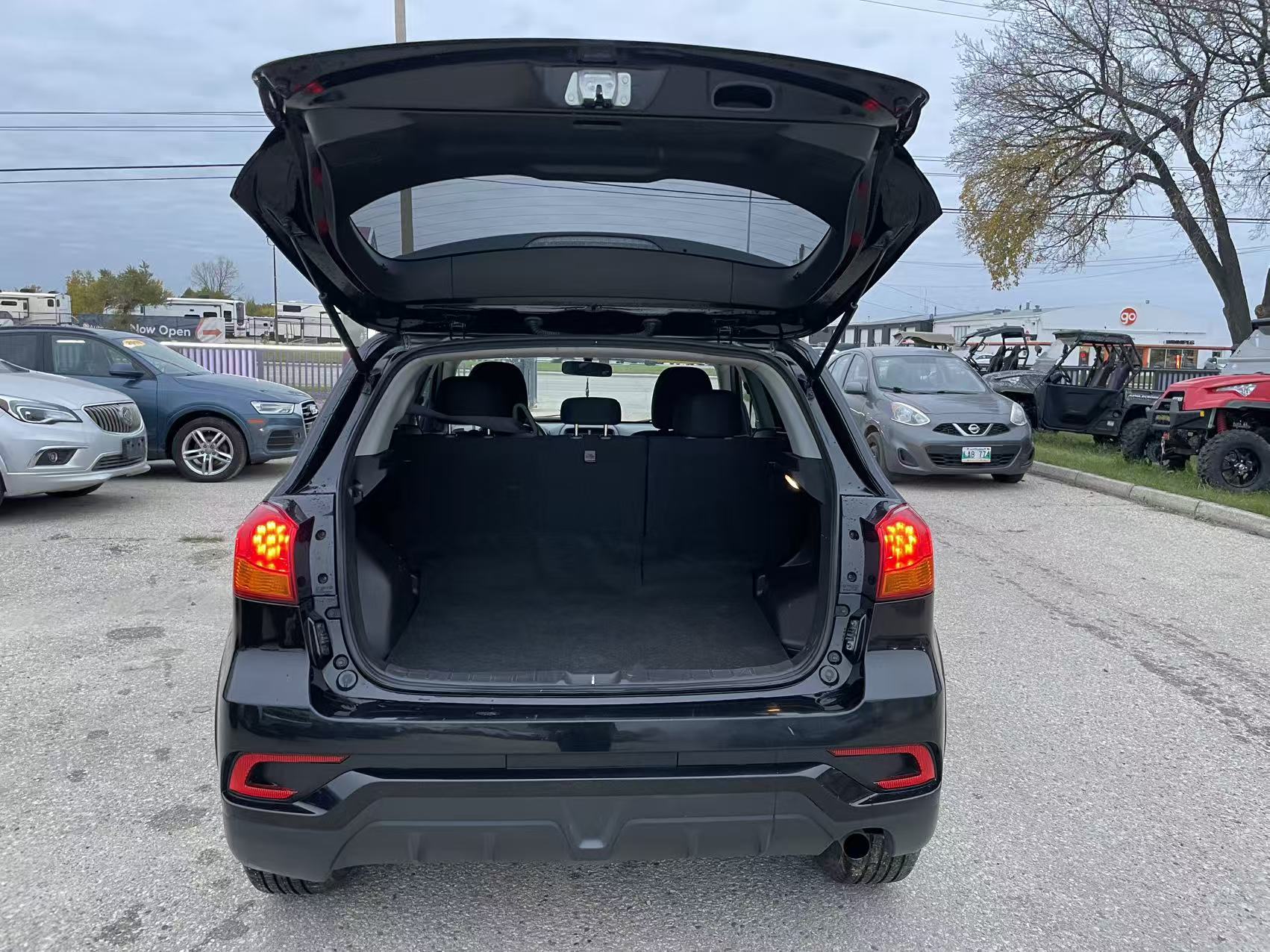 2018 Mitsubishi RVR SE