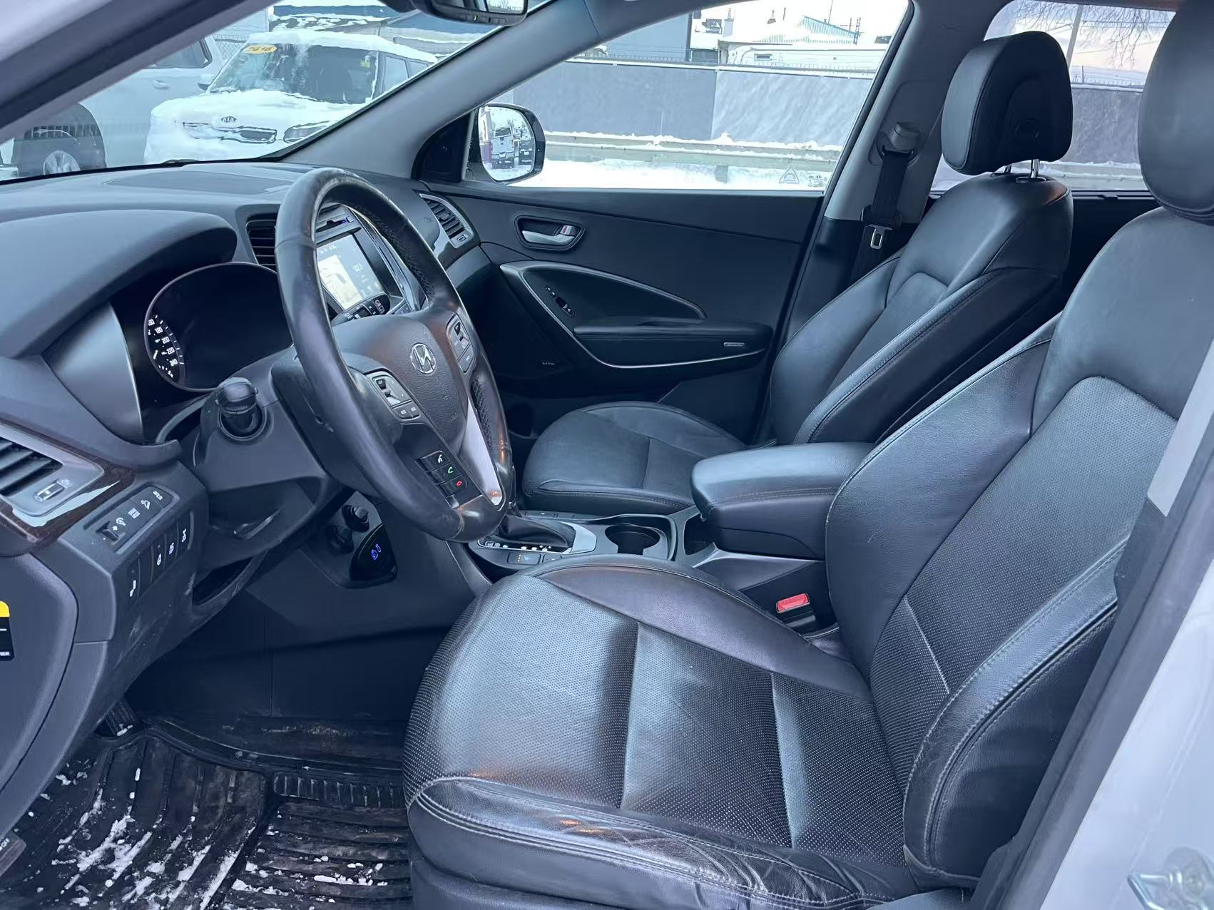 2017 Hyundai Santa Fe XL Luxury