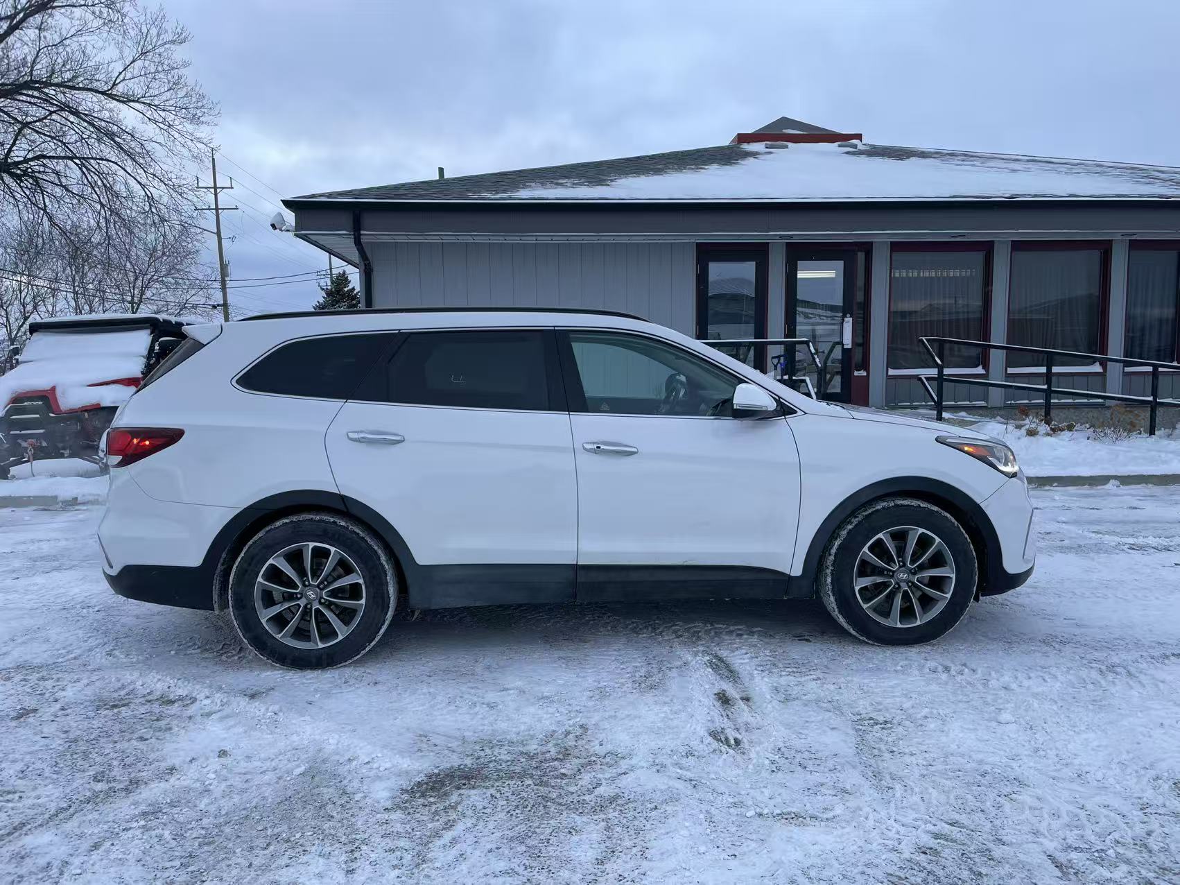 2017 Hyundai Santa Fe XL Luxury