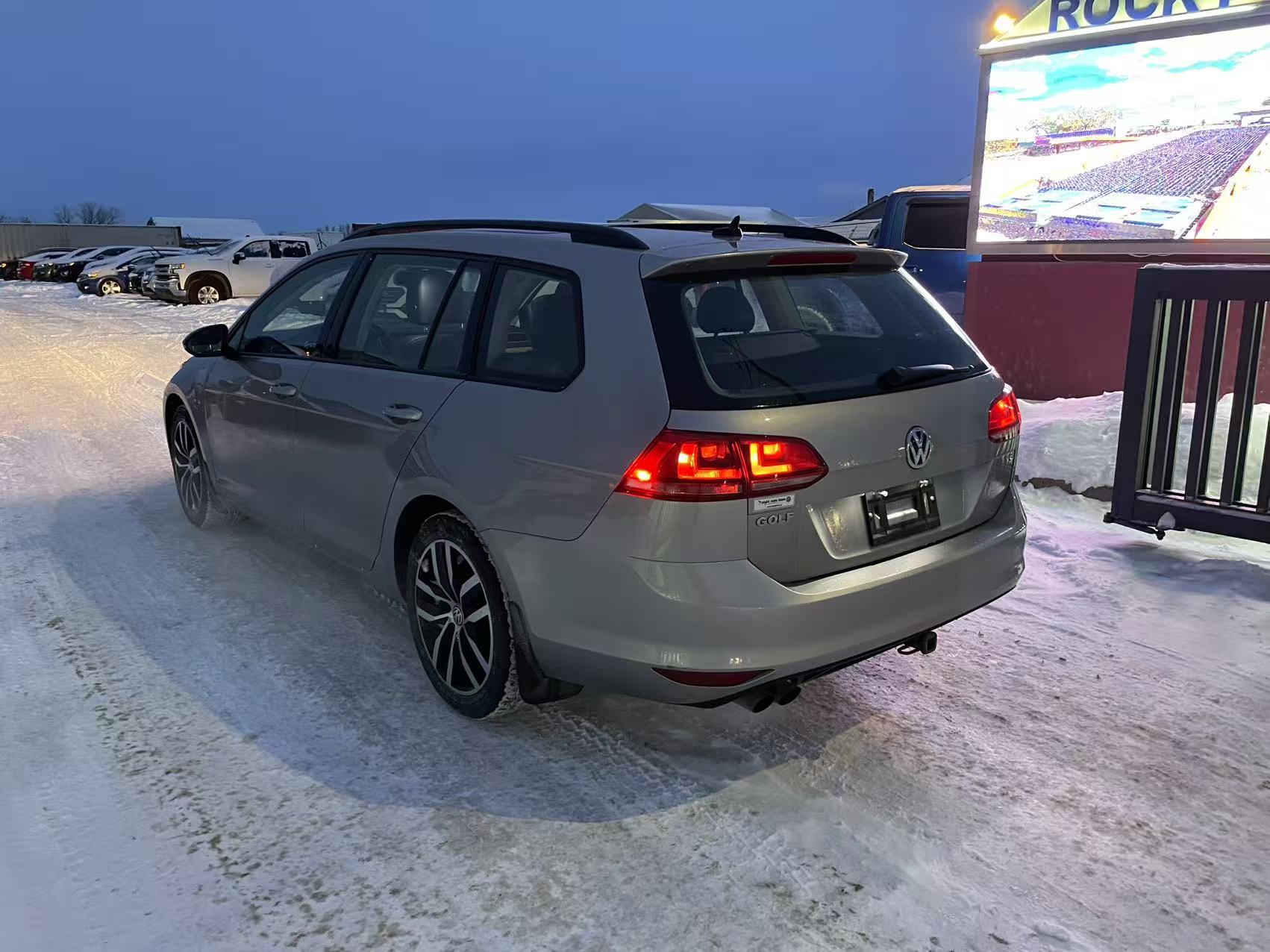 2016 Volkswagen Golf Sportwagon