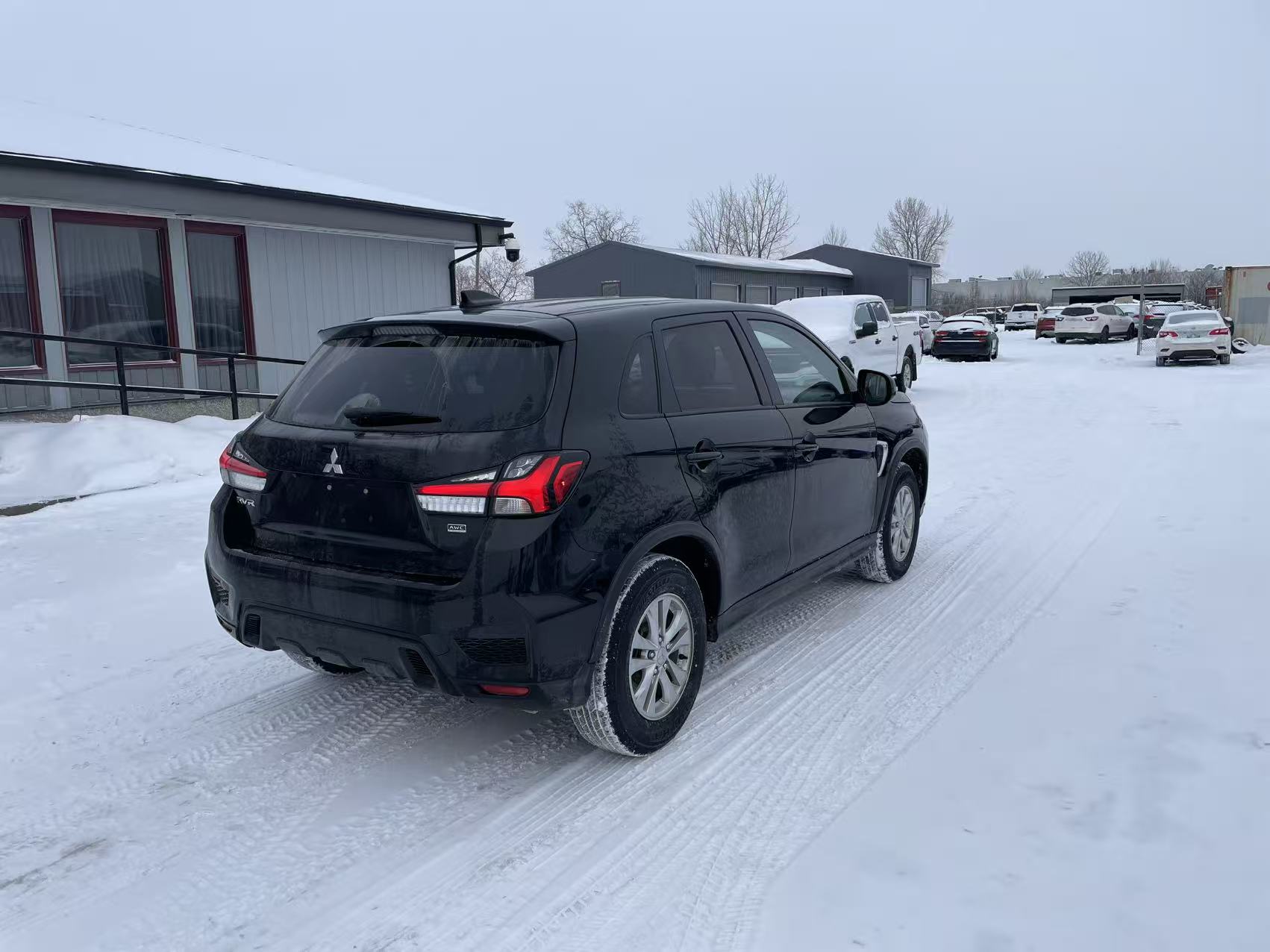 2021 Mitsubishi RVR SE