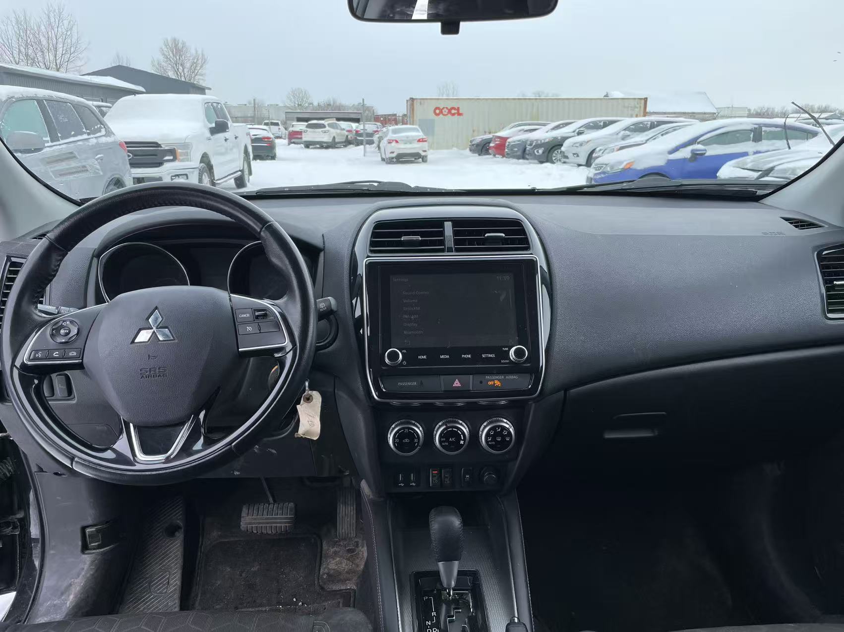 2021 Mitsubishi RVR SE