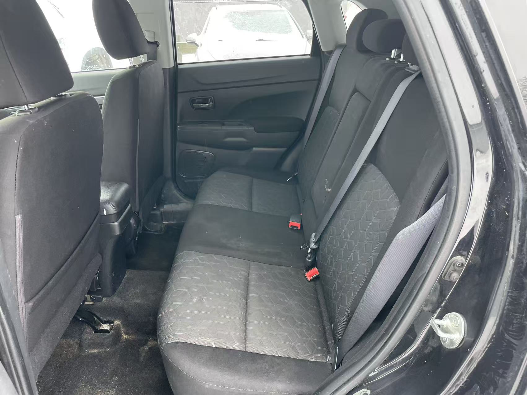 2021 Mitsubishi RVR SE