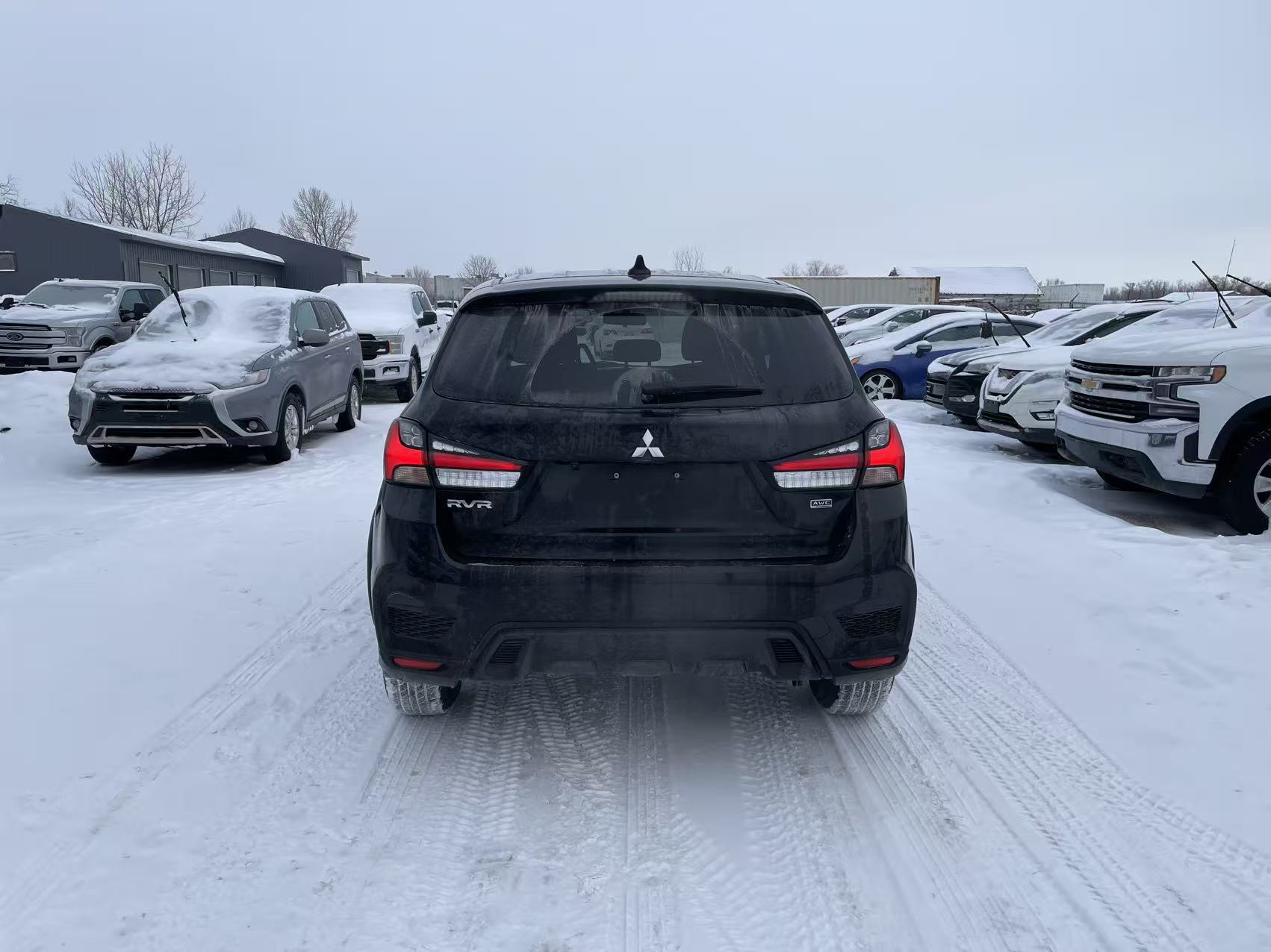 2021 Mitsubishi RVR SE